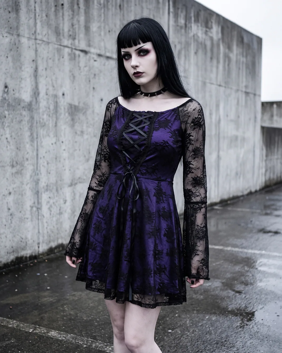 Vestido bardot encaje morado y negro