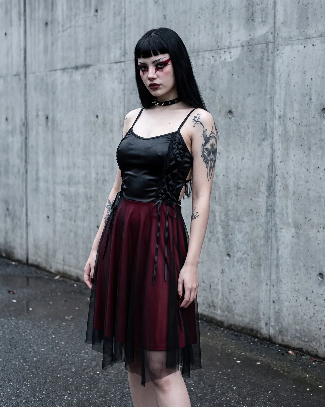 Vestido bodice satinado falda vino tul